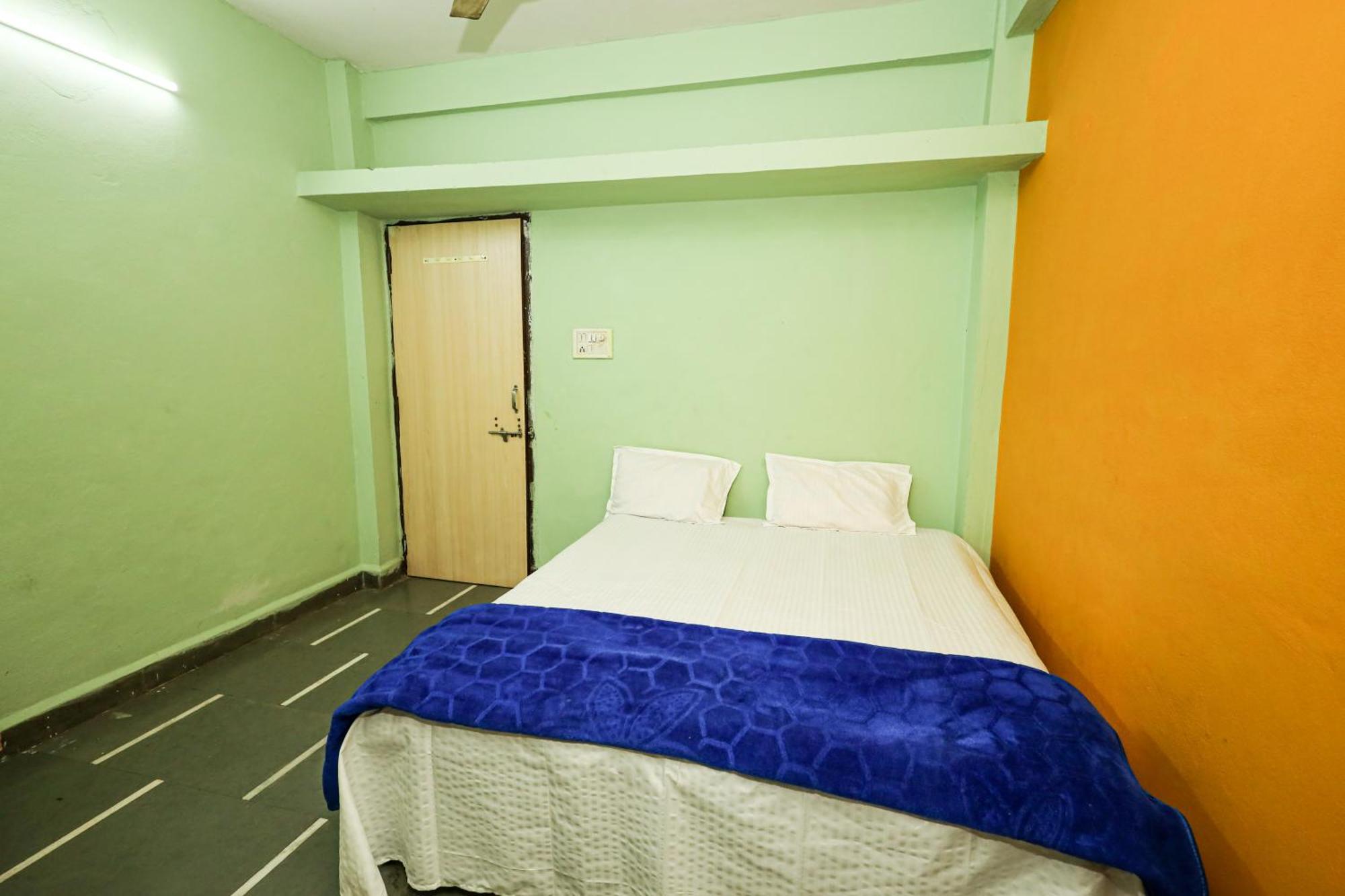 Rai Guest House Ujjain Exteriör bild